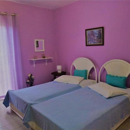 Violet Bedroom And Apartment Spáta 외부 사진
