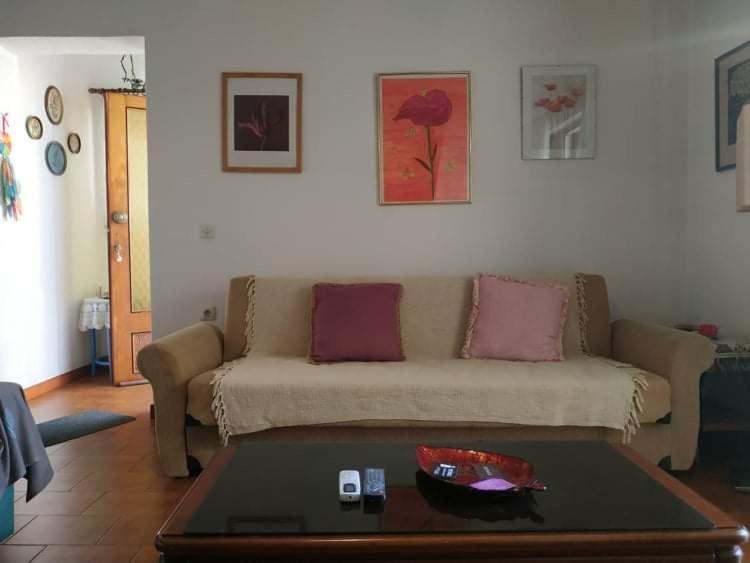 Violet Bedroom And Apartment Spáta 외부 사진
