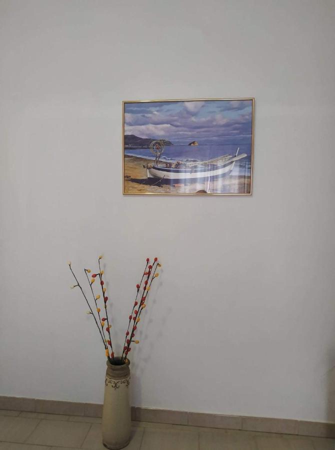 Violet Bedroom And Apartment Spáta 외부 사진