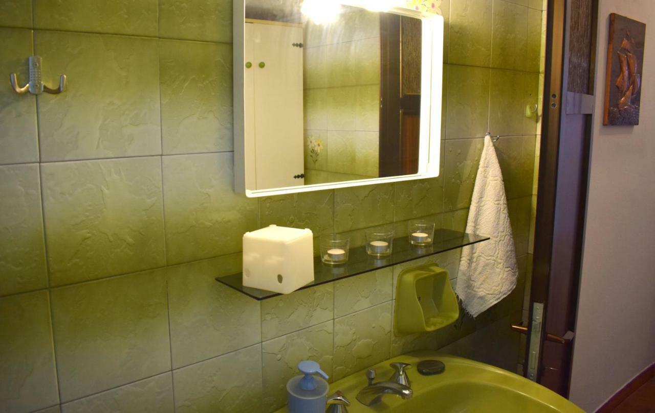 Violet Bedroom And Apartment Spáta 외부 사진